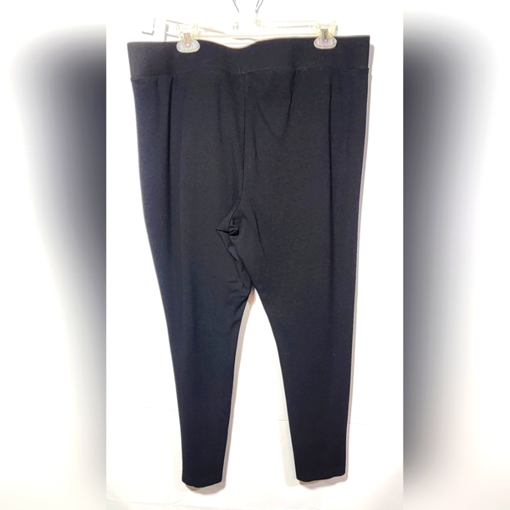 Torrid Black Leggings-Size 2 (2X, 18/20) - Picture 2 of 9